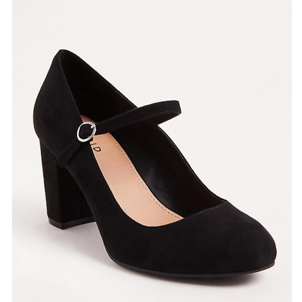 BRAND NEW BLACK MARY JANE PUMP